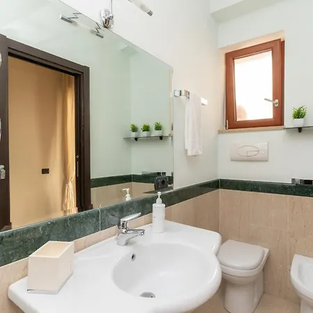 Comfort House בית הארחה